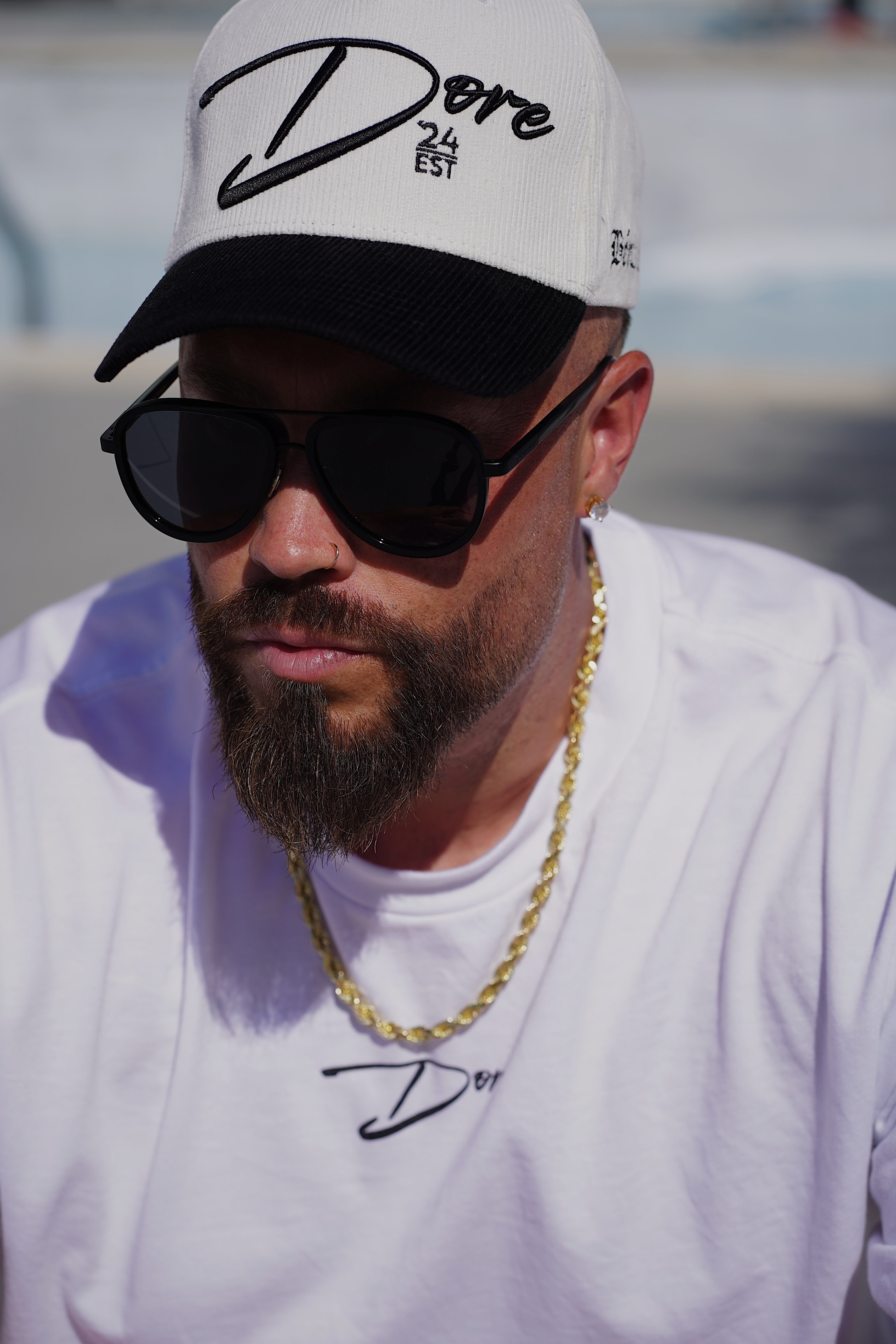 Corduroy White/Black Edition